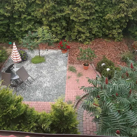 Radzymin Pd Faktura Apartamenty Na Przedmiesciach Z Prywatnym Parkingiem I Ogrodem Exterior foto